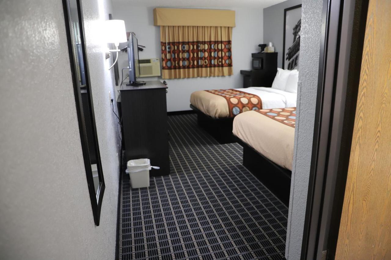 Hotel Super 8 By Wyndham Richmond Airport Va Sandston Esterno foto