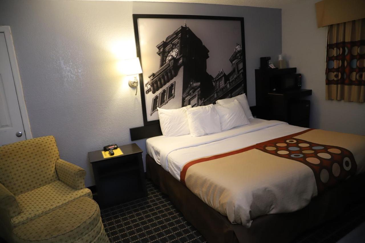 Hotel Super 8 By Wyndham Richmond Airport Va Sandston Esterno foto